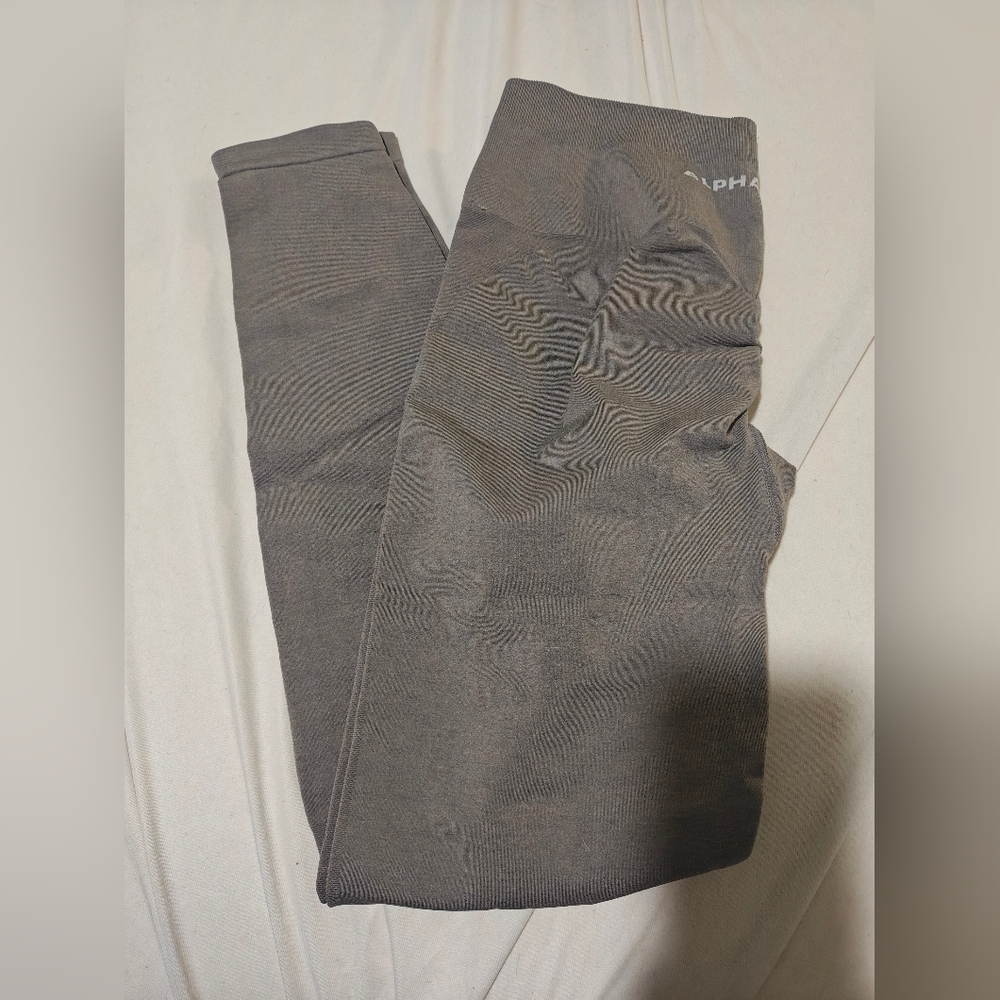 Alphalete Booty Scrunch New Leggings